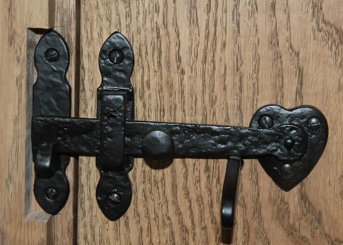 Collingwood Cottage, Brampton *